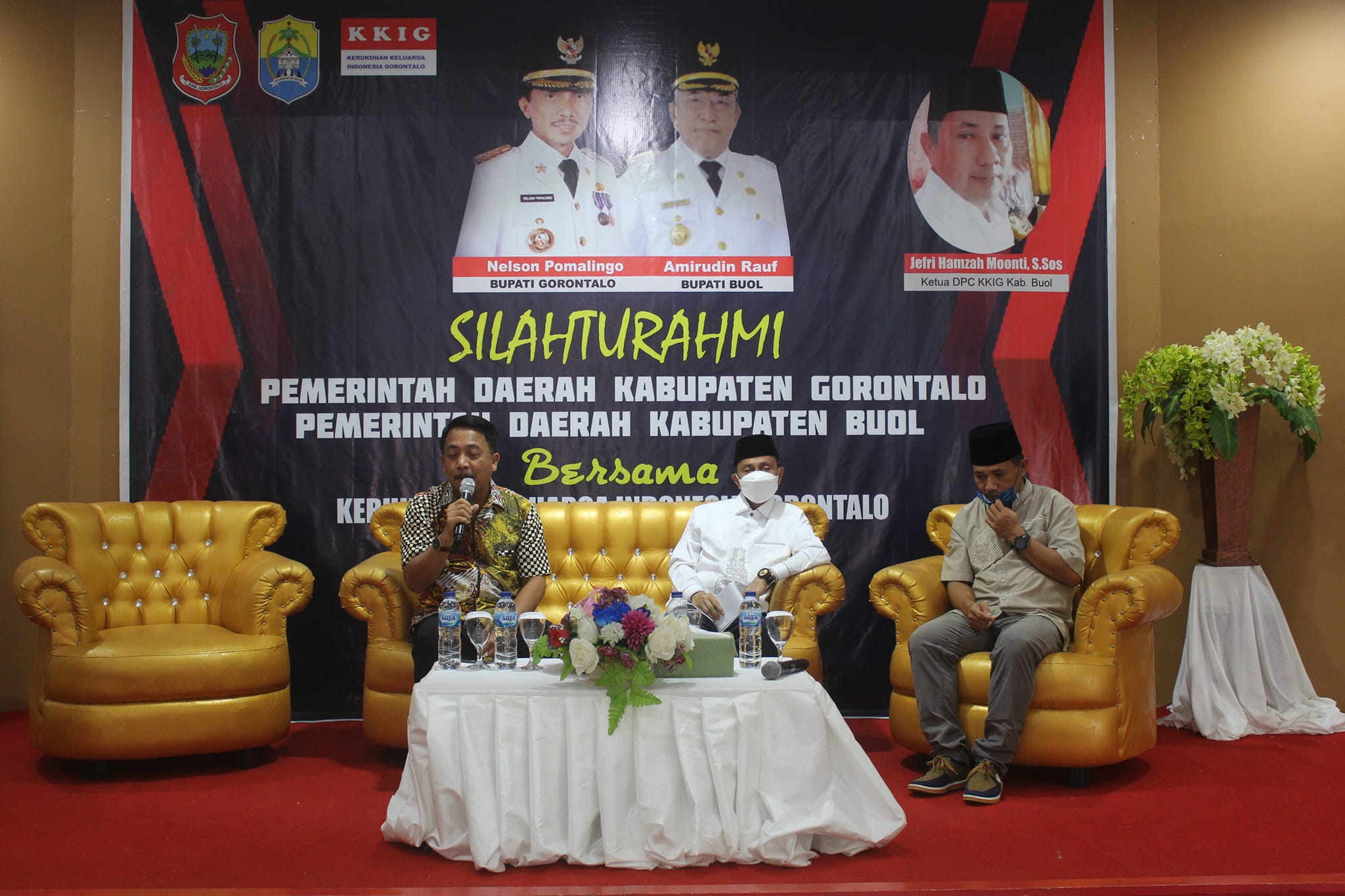 Sekda Buol, Suprizal Jusuf, Bupati Gorontalo Nelson Pomalingo dan Ketua KKIG Buol Jefri Moonto saat bersama dalam Dialog Silahturahmi KKIG