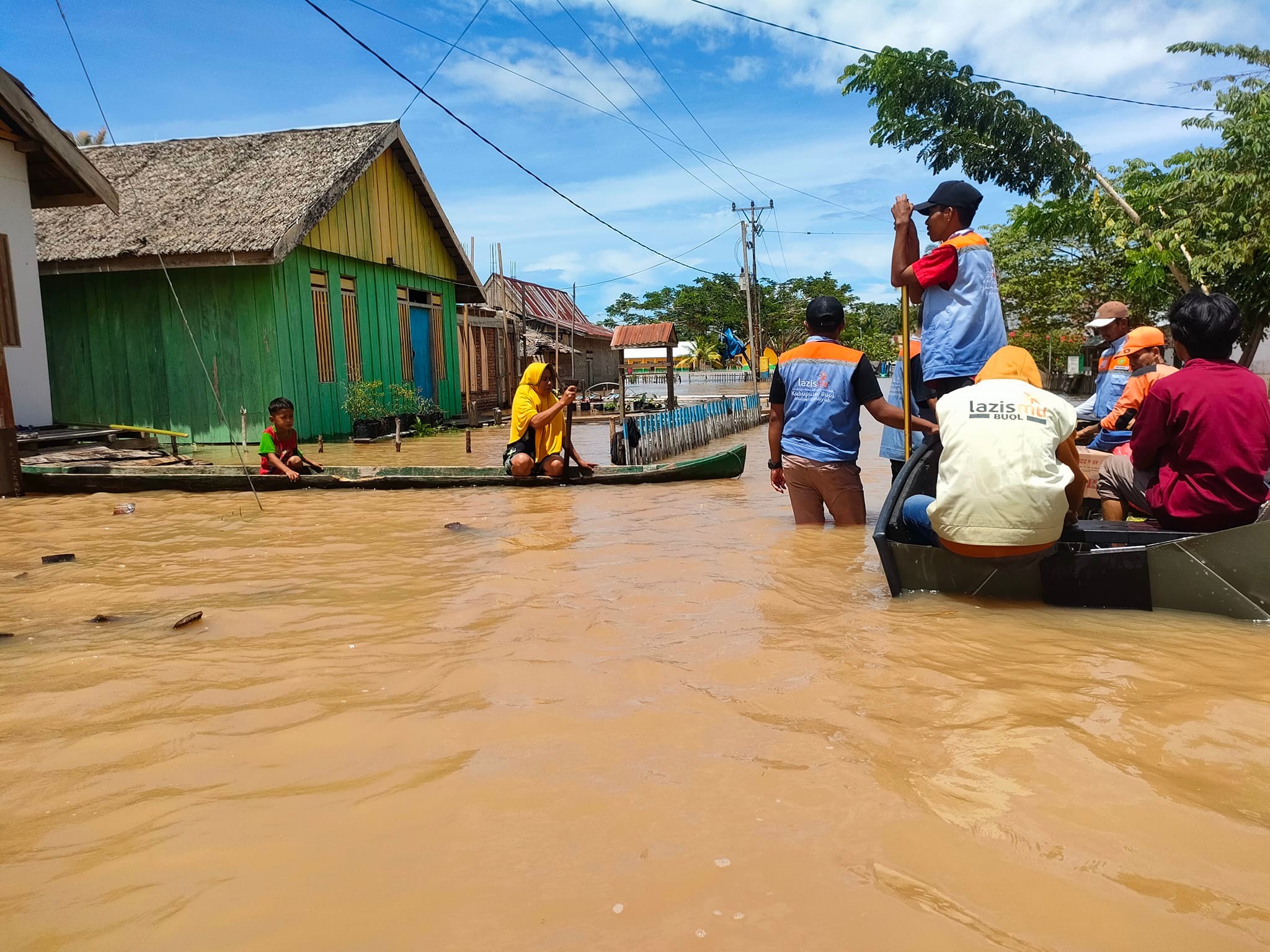 Tampak salah satu Rumah Warga yang terendam Banjir (Foto : Lazismu Buol)