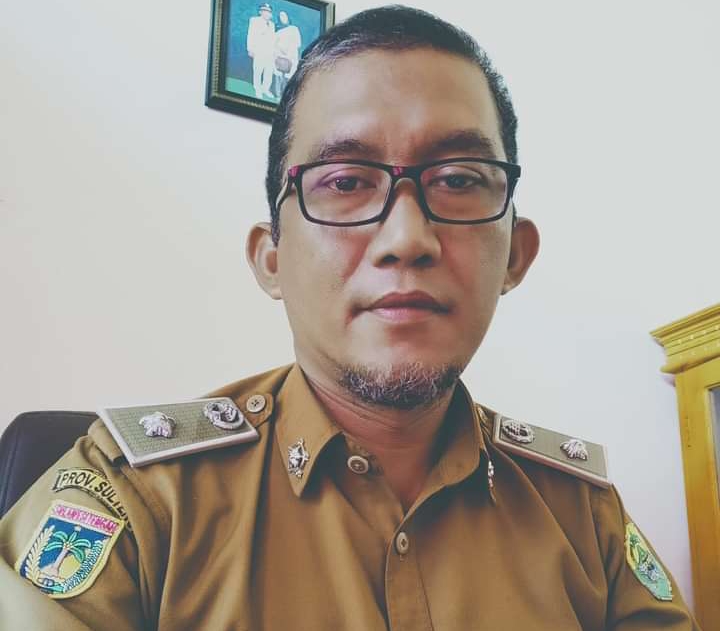 UMAR B. MUNGGELI (Kades Dopalak)