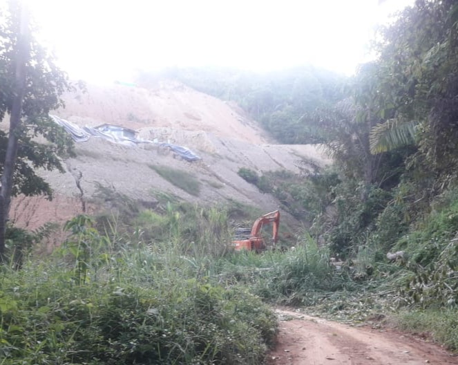 Alat berat yang digunakan dilokasi PT.88