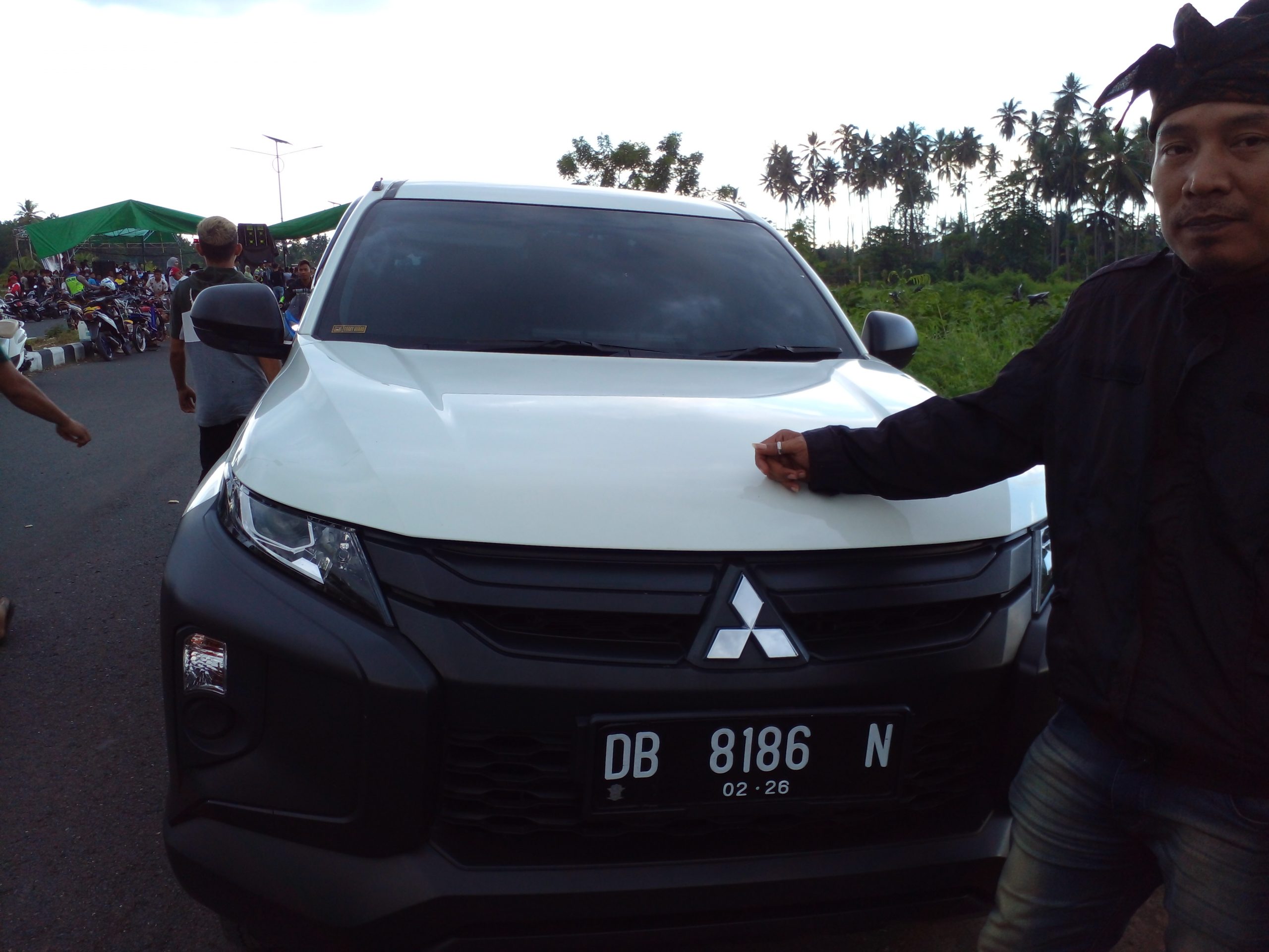 Diduga kendaraan milik Pemkab Boltim diganti plat nomor dengan plat hitam oleh Kepala Syahbandar