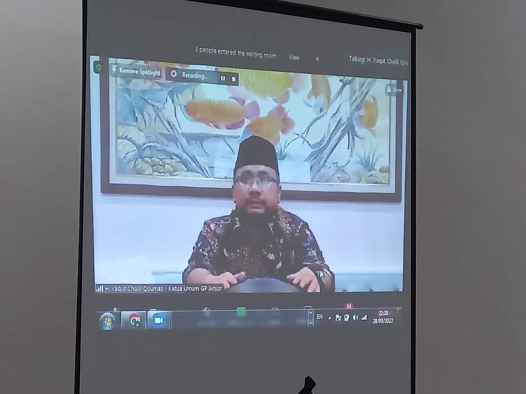 Ketua umum GP Ansor H. Yaqut Kholil Qoumas saat memberikan sambutan scara Virtual pada pelaksanaan Konferwil VII PW Ansor ke VII di Asrama Haji Kota Palu (28 September 2022)