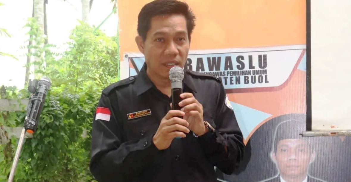 Ketua Bawaslu Suhadri Badalo, S.Pd, M.Pd