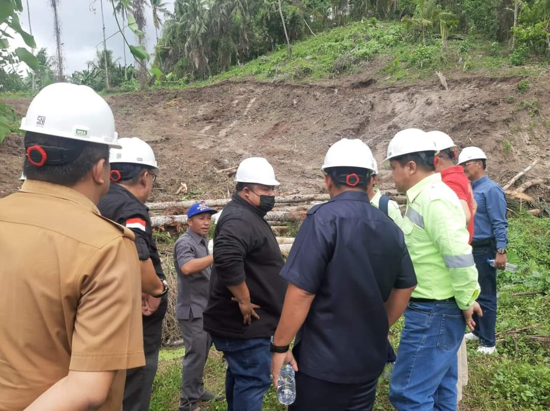 DPRD,Asisten II dan PT.ASA saat kinjungi lokasi pemukiman yang baru bagi masyarakat dusun IV panang