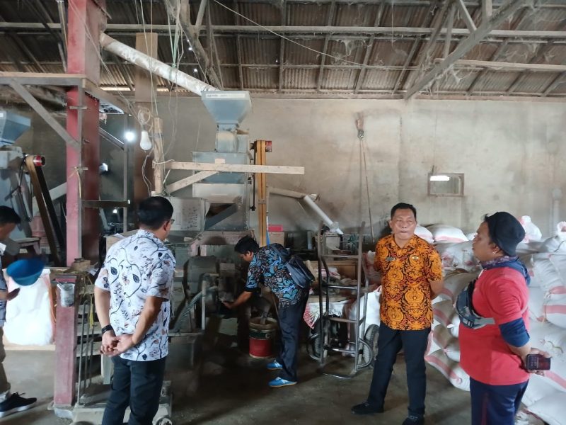 Sidak Usaha Gilingan Beras