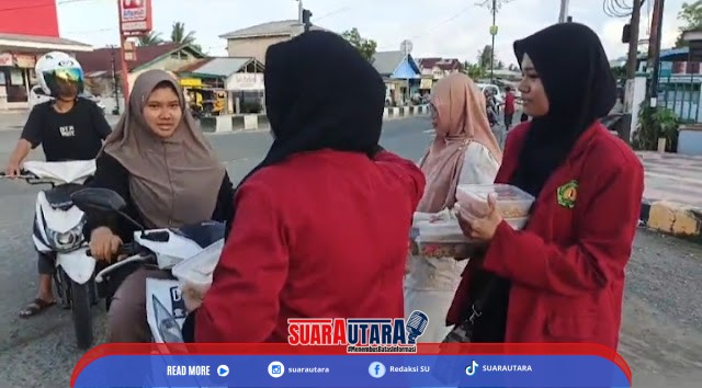 STITIPOL Mujahidin Buol Bagikan Takjil Gratis