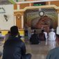 Gelar Program Jum'at Keliling, Kapolsek Paleleh Sapa Warga Dopalak