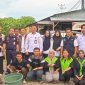 Foto Bersama Tim dan Masyarakata dan  pencinta penyu