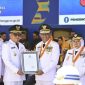 Pemkab Buol Terima Penghargaan UHC Pratama di HUT ke-61 Provinsi Sulawesi Tengah