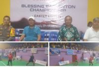 Foto Kadispora Yori Ntoi Bersama Wakapolres dan perwakilan Pengurus Gereja banggai