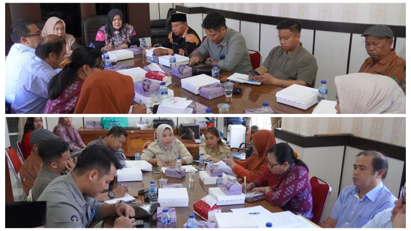 Foto Asisten 1 Memimpin Rapat