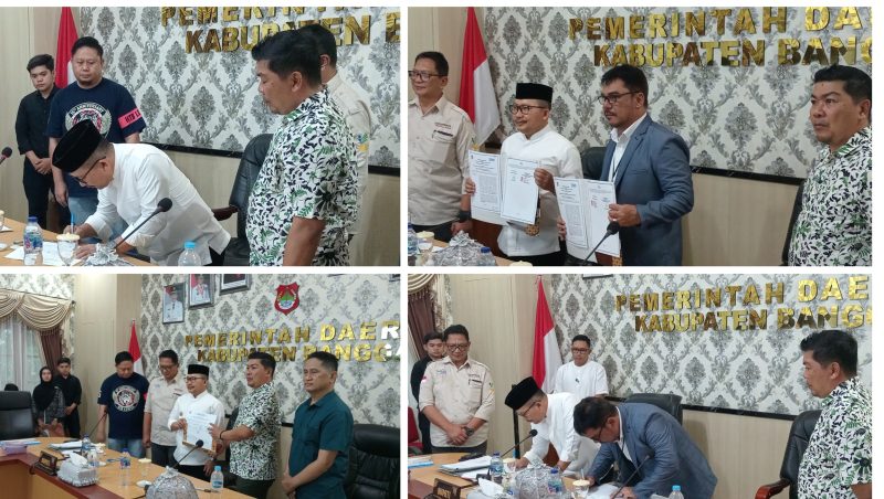 Foto Bupati Banggai Serahkan Surat Deklarasi tahun Ajaran Baru
