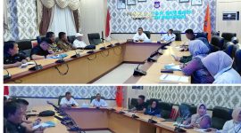 Foto Moh Ramli Tongko Saat Memimpin Rapat Atas Arahan Bupati Petakan Lahan Makan Bergizi Gratis Program Presiden.