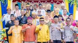 Foto Bersama unsur Forkopimda banggai
