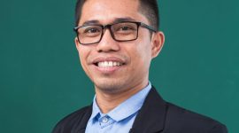 Foto  Armin Ketua Yayasan Berharap para orang tua bisa mendaftarkan anak-anaknya di TK,SDAdzkiyyahLuwuk
