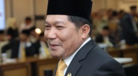 Foto Ir Hi Beniyanto Tamoreka.S.T. Saat selesai Rapai paripurna 