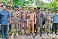 Satpol PP Buol Beri Edukasi Penertiban Ternak di Desa Pomayagon