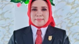 Etin Raden Mokodompit (Ketua Fraksi PDI Perjuangan DPRD Kab.Bolmong)