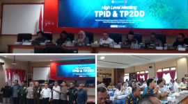 Foto Bupati memimpin Rapat bersama unsur Fokopimda dan Bulog , Statistik