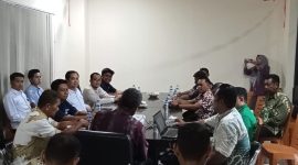 Rapat Pembahasan PKS dengan beberapa instansi dipimpin Asisten 1 Setda Buol, Drs Moh Kasim, M.Si (Foto : Diskominfo)
