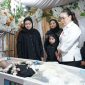 Wakil Bupati (Wabup) Minahasa Vanda Sarundajang SS, menyampaikan rasa belasungkawa.(Fernando Lumanaw)