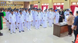 Foto Bupati Banggai Ir.H.Amirudin.MM Resmi Lantik perpanjangan 32 Kepala desa penambahan Masa Jabatan 2 tahun
