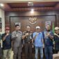 Kepala Kejari Buol, Regie Komara, S.H., M.H., saat menerima audiensi pengurus PJS Buol di ruang kerjanya, Kamis (21/8/2025).