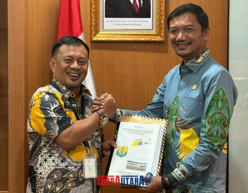 Dr. Tonang Malongi, MA bersama Wakil Ketua Badan Anggaran (Banggar) DPR RI