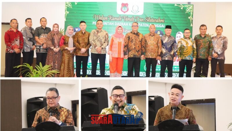 Foto Kajati Sulteng N Rahmat R, S.H., M.H bersama Ketua IAD Wilayah Sulawesi Tengah, Ny. Mila RahmatBupati Banggai Ir. H. Amirudin, MM., AIFO, unsur Forkopimda, Bupati Banggai Kepulauan, Bupati Banggai Laut, para Kepala Kejari se-Banggai Raya, Sekretaris Daerah, serta para kepala OPD.