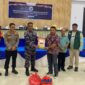 Foto Komandan Lanal Palu, Kolonel Laut (P) Marthinus didampingi Danposal, Lettu Laut Willy Septian Puryanto Amd.Kep