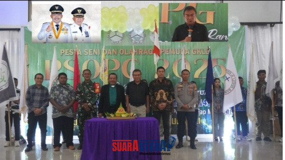 Foto Bupati Banggai Diwakili Sekda Banggai Moh.Ramli Tongko menutup PSOPG Sinode dan HUT ke-45 Snode Pemuda GKLB,