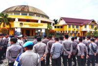 Kapolres Buol Pimpin Apel dan Aksi Bersih-Bersih Usai Unjuk Rasa Damai di DPRD Foto :Hamdun SDB)