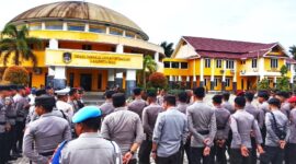 Kapolres Buol Pimpin Apel dan Aksi Bersih-Bersih Usai Unjuk Rasa Damai di DPRD Foto :Hamdun SDB)