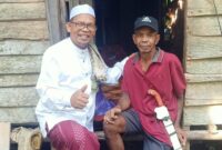 Tokoh Masyarakat, Abdullah Lamase bersama Safri Suleman (Foto:ISt)