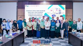 Foto: Bersama Sekada Banggai Moh.Ramli Tongko serta Ketua TP PKK Banggai Syamsuarni Amirudin, Asisten II Bidang Perekonomian dan Pembangunan Setda Banggai Mujiono,