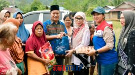 foto Istimewa : Bunda PAUD Kabupaten Banggai, Ir. Hj. Syamsuarni Amirudin, SE., MM, yang melakukan kunjungan kerja ke Dusun Tombiobong, Desa Maleo Jaya, Kecamatan Batui