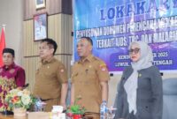foto Istimewa : Plt. Asisten Administrasi Umum Setda Banggai, Drs. Damri Dayanun, M.Si,Sekban BAPEDA, Kadinkes banggai