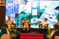 foto Istimewa : Saat Bupati Banggai.Ir H.Amirudin.MM, WabupDrs H.Furqanuddin.MM, Ketua DPRD Sarifudin Tjatjo.SH Dan Sekda Moh.Ramli Tongko dalam sesi tanya jawab