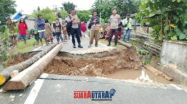 Jembatan Penghubung Tiga Desa di Buol Putus, Akses Warga Lumpuh Total