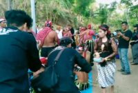 Mahasiswa Program Studi (Prodi) Televisi dan Film, Fakultas Ilmu Budaya (FIB), Universitas Jember (UNEJ) saat memproduksi film 