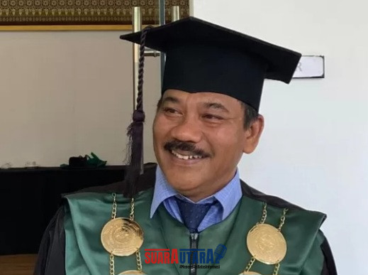 foto istimewa : Rektor UM Luwuk Dr. Sutrisno K.Djawa.SE.MM