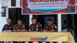 Kejari Touna Gelar Siaran Pers, Selasa (9/12/2025). (Foto : Agung SU)