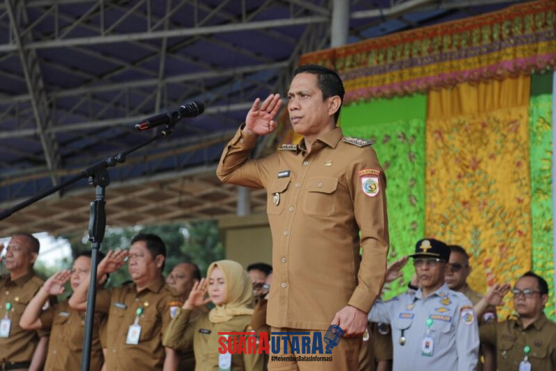 Wali Kota Kotamobagu, dr Weny Gaib saat pimpin Apel Perdana paska Liburan.