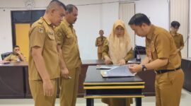 Sekretariat Dewan Perwakilan Rakyat Daerah (DPRD) Kabupaten Buol melaksanakan Penandatanganan Perjanjian Kerja (PK) dan Pakta Integritas Tahun 2026 sebagai bentuk komitmen peningkatan kinerja, profesionalisme, serta penguatan nilai integritas aparatur, Jumat (23/1/2026). (Foto:Sekretariat DPrD Buol)