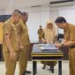 Sekretariat Dewan Perwakilan Rakyat Daerah (DPRD) Kabupaten Buol melaksanakan Penandatanganan Perjanjian Kerja (PK) dan Pakta Integritas Tahun 2026 sebagai bentuk komitmen peningkatan kinerja, profesionalisme, serta penguatan nilai integritas aparatur, Jumat (23/1/2026). (Foto:Sekretariat DPrD Buol)