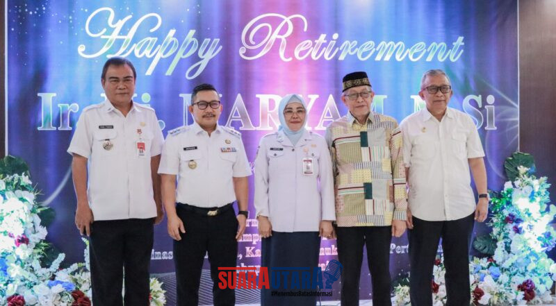 foto istimewa : Bupati Ir.H.Amirudin Bersama  Wakil Bupati Drs H Furqanuddin.MM serta Sekda Ramli Tongko Hadiri acara purna tugas Hj Maryam Salat 
