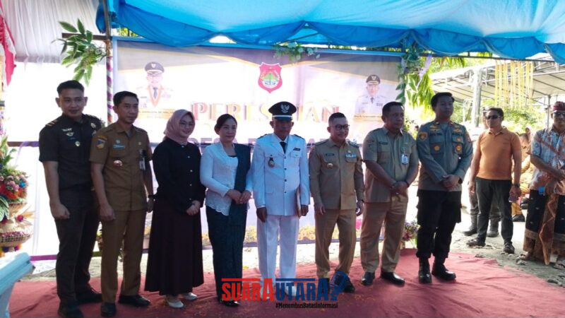 foto istimewa : Bupati Amrudin bersama Camat dan Unsur forkopimcam serta dan tokoh masyarakat.