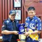 Bupati OKU Timur Terima Penghargaan Nasional Bupati Peduli Radio dan Media Publik 2025 (Foto: Diskominfo)