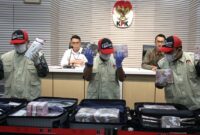 KPK Tahan Pejabat Intelijen Cukai DJBC