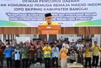 foto istimewa:Wakil Bupati Banggai Drs H.Furqanuddin Saat Bacakan sambutan Bupati